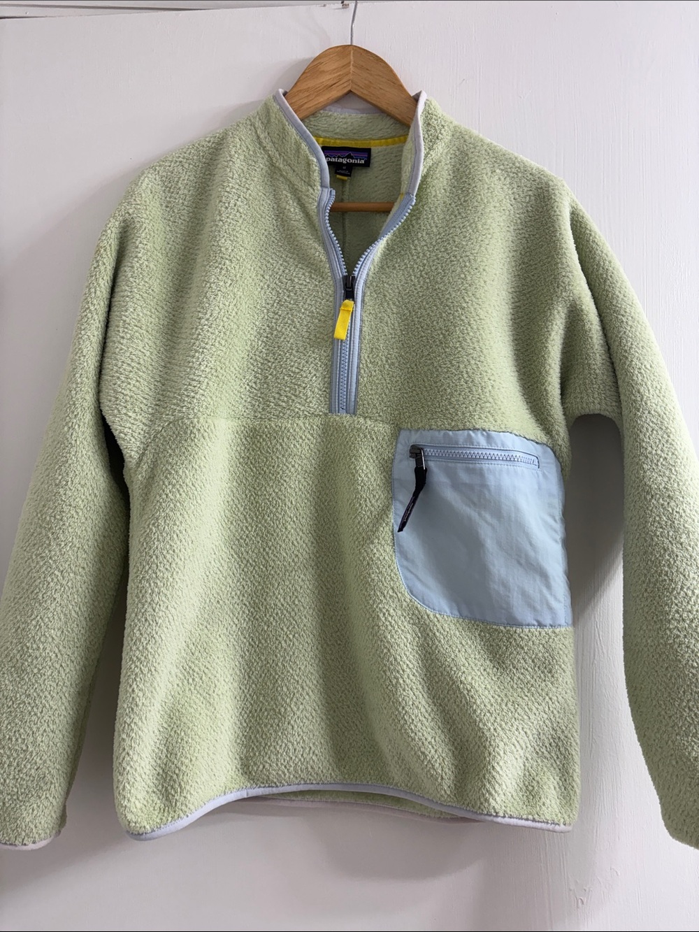 Patagonia Women’s Light Green Fleece Pullover with Pale Blue Pocket